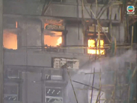 香港大火94死逾200人失聯，宏福苑7棟準備爆破入內搜救！設臨時認屍中心，上百人悲痛排隊